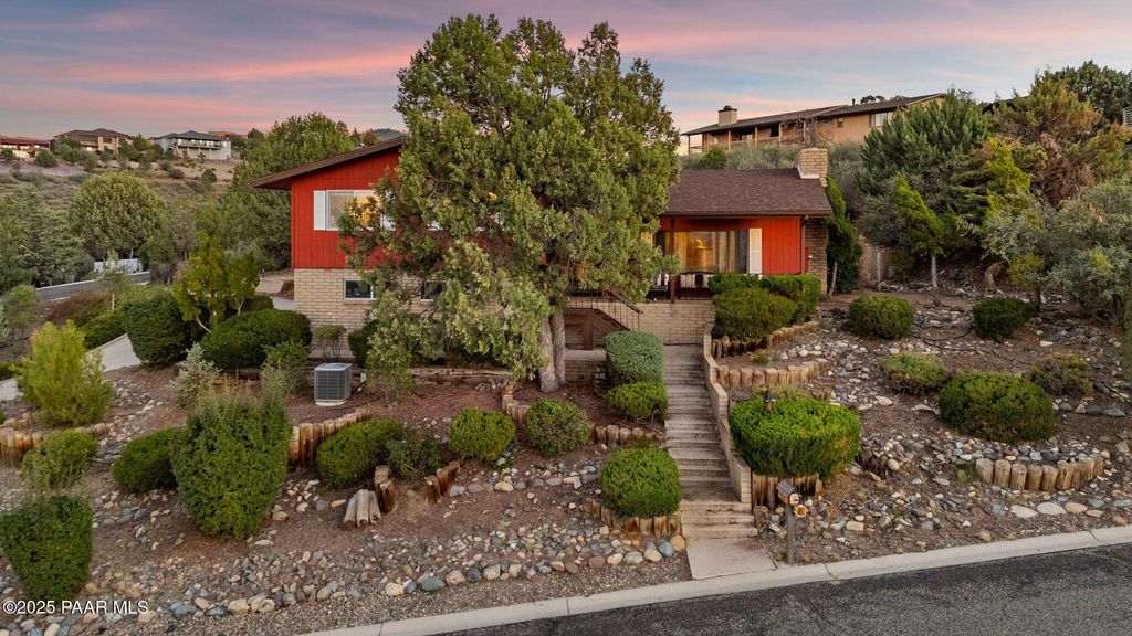 Photo of 303 Double D Drive, Prescott, AZ 86303 (MLS # 1077902)