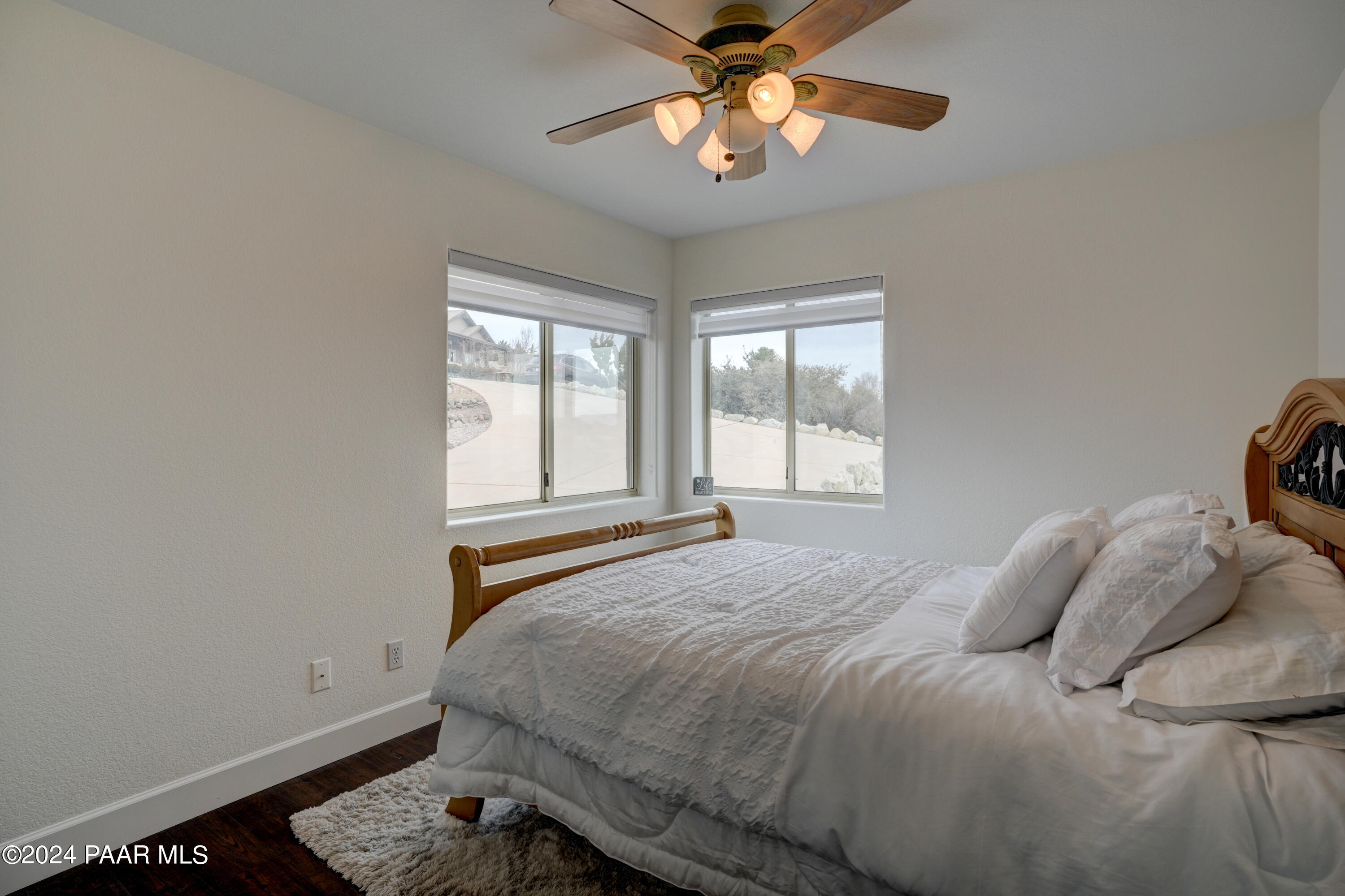 Prescott, Arizona 86305, United States, 5 Bedrooms Bedrooms, ,3 BathroomsBathrooms,Residential,Pending,56415