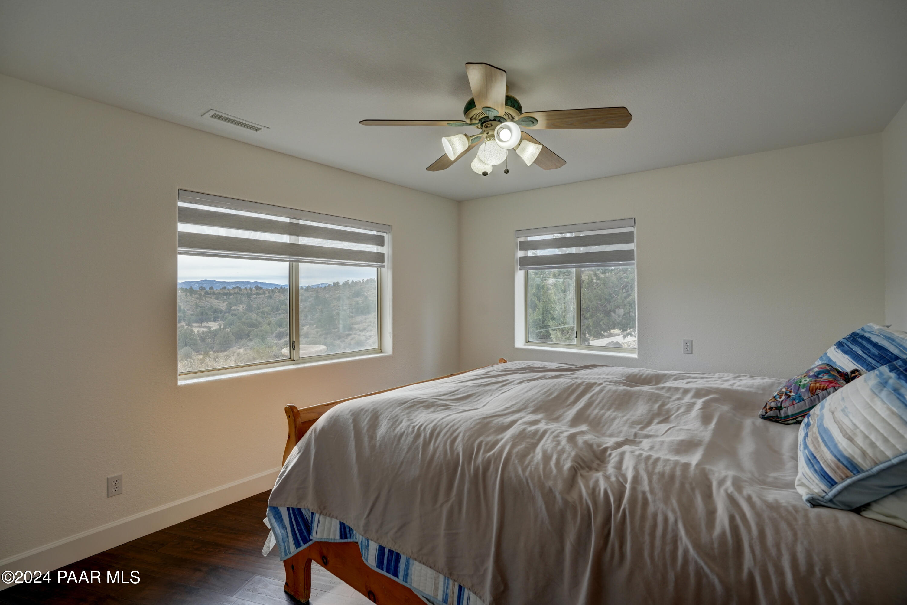 Prescott, Arizona 86305, United States, 5 Bedrooms Bedrooms, ,3 BathroomsBathrooms,Residential,Pending,56415