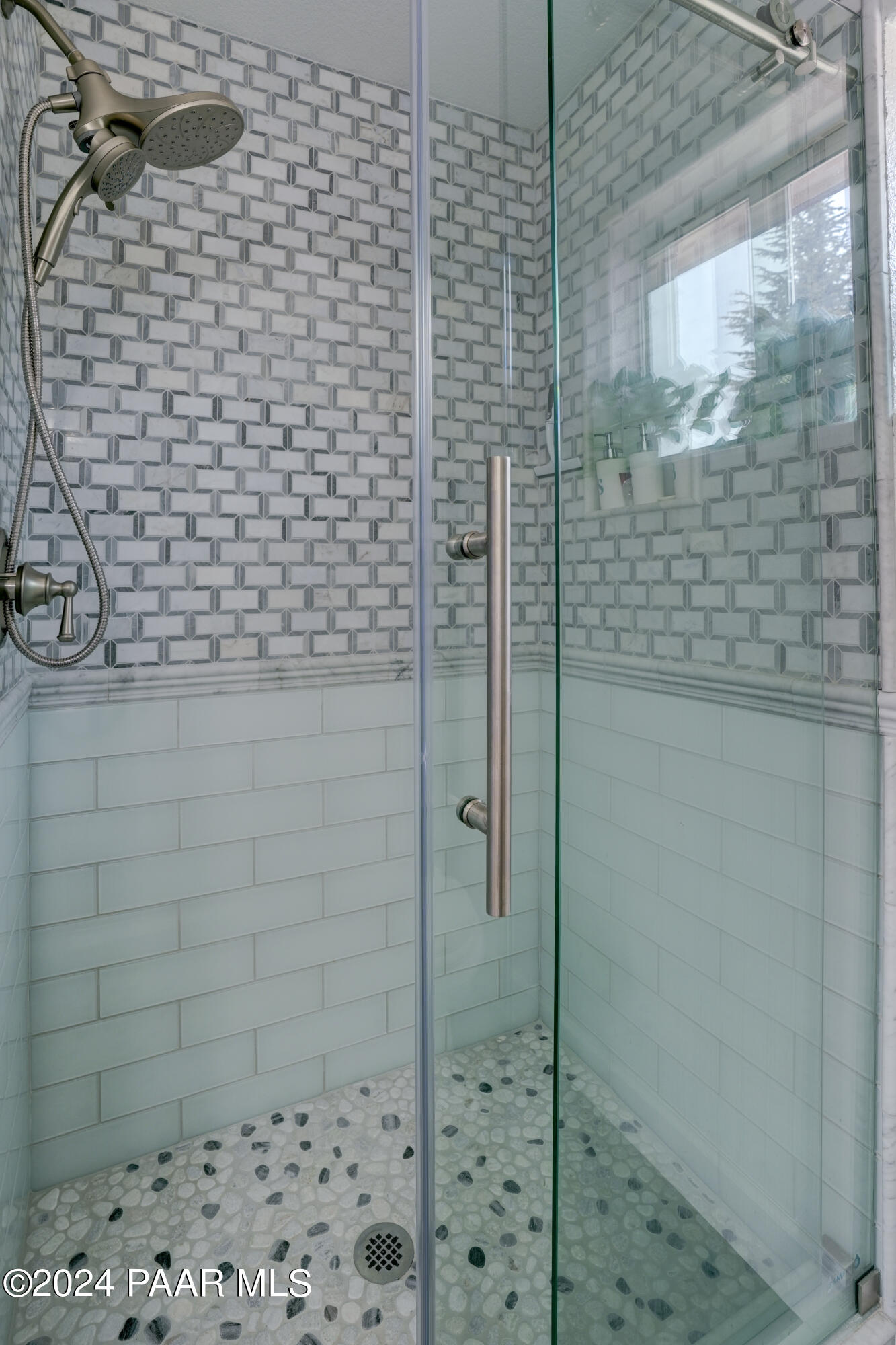 Prescott, Arizona 86305, United States, 5 Bedrooms Bedrooms, ,3 BathroomsBathrooms,Residential,Pending,56415