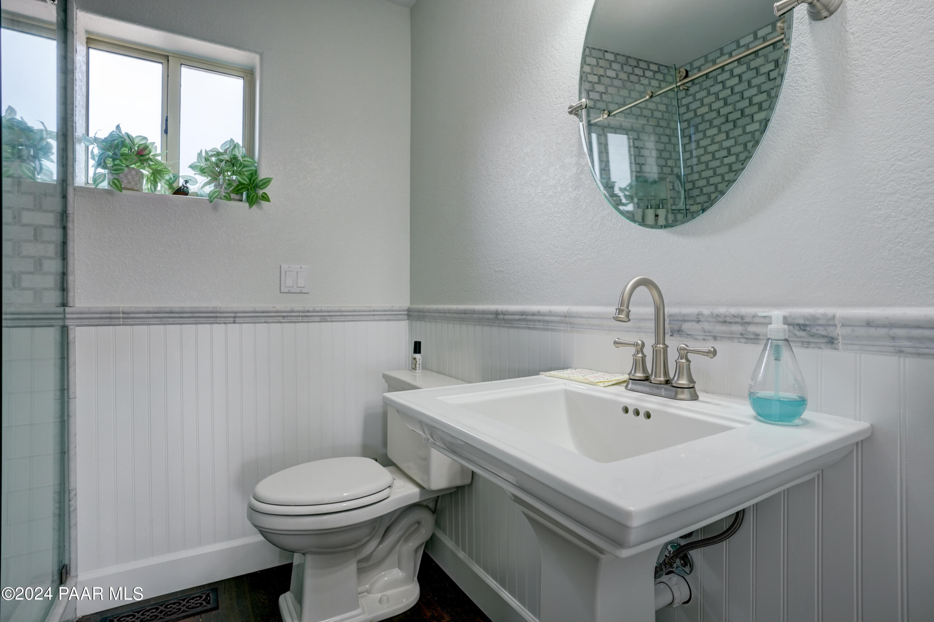 Prescott, Arizona 86305, United States, 5 Bedrooms Bedrooms, ,3 BathroomsBathrooms,Residential,Pending,56415