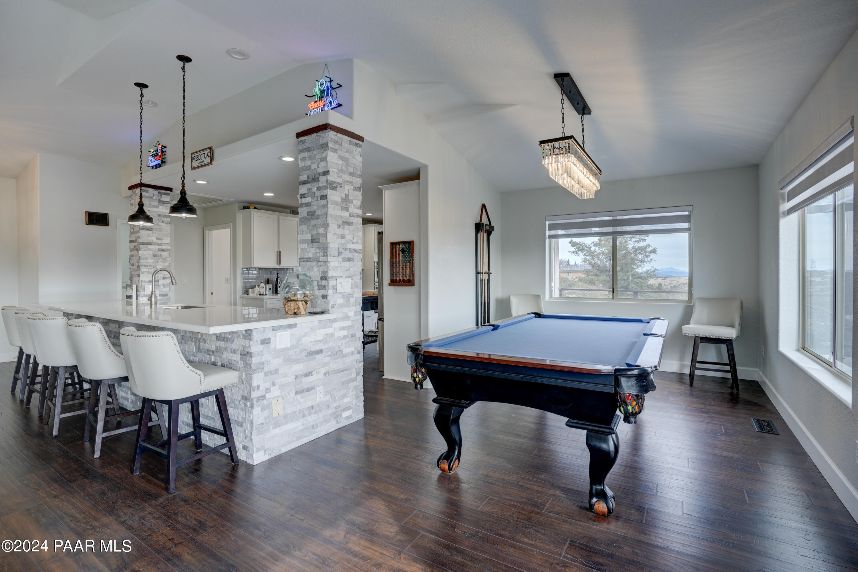 Prescott, Arizona 86305, United States, 5 Bedrooms Bedrooms, ,3 BathroomsBathrooms,Residential,Pending,56415