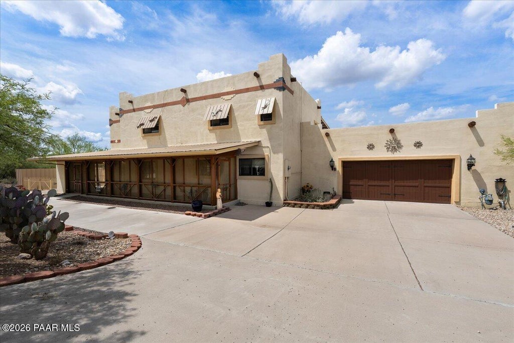 Photo of 34900 S Westridge Lane, Black Canyon City, AZ 85324 (MLS # 1084446)