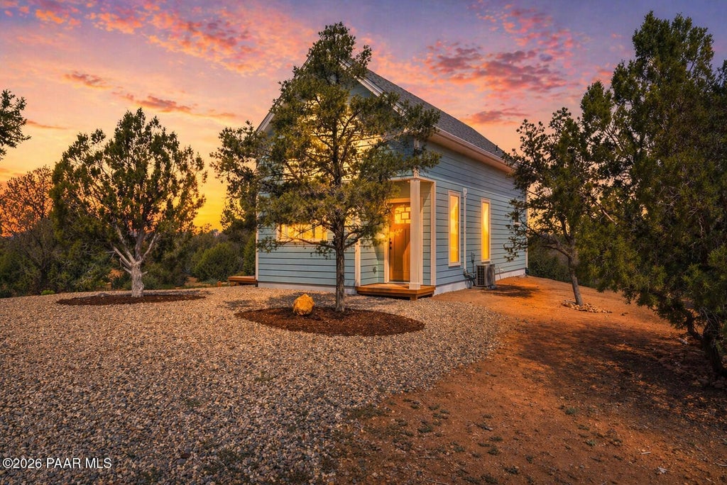 Photo of 15275 N Frankies Fwy Fwy, Prescott, AZ 86305 (MLS # 1081397)
