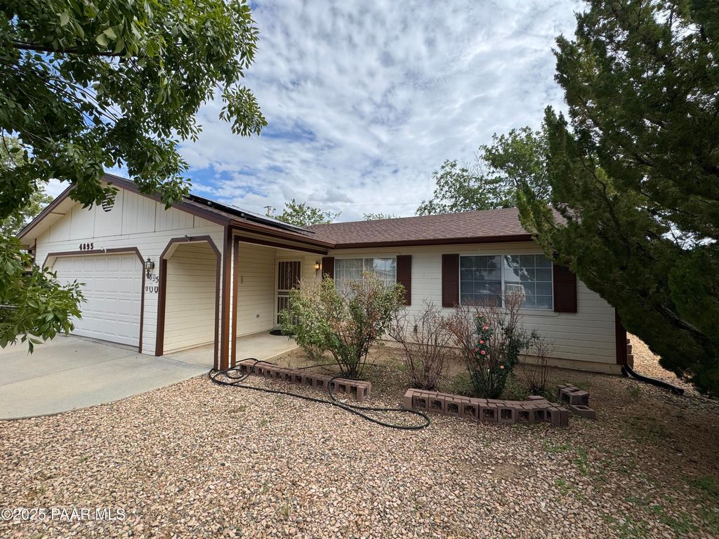 Photo of 4895 N Arnold Drive, Prescott Valley, AZ 86314 (MLS # 1077058)