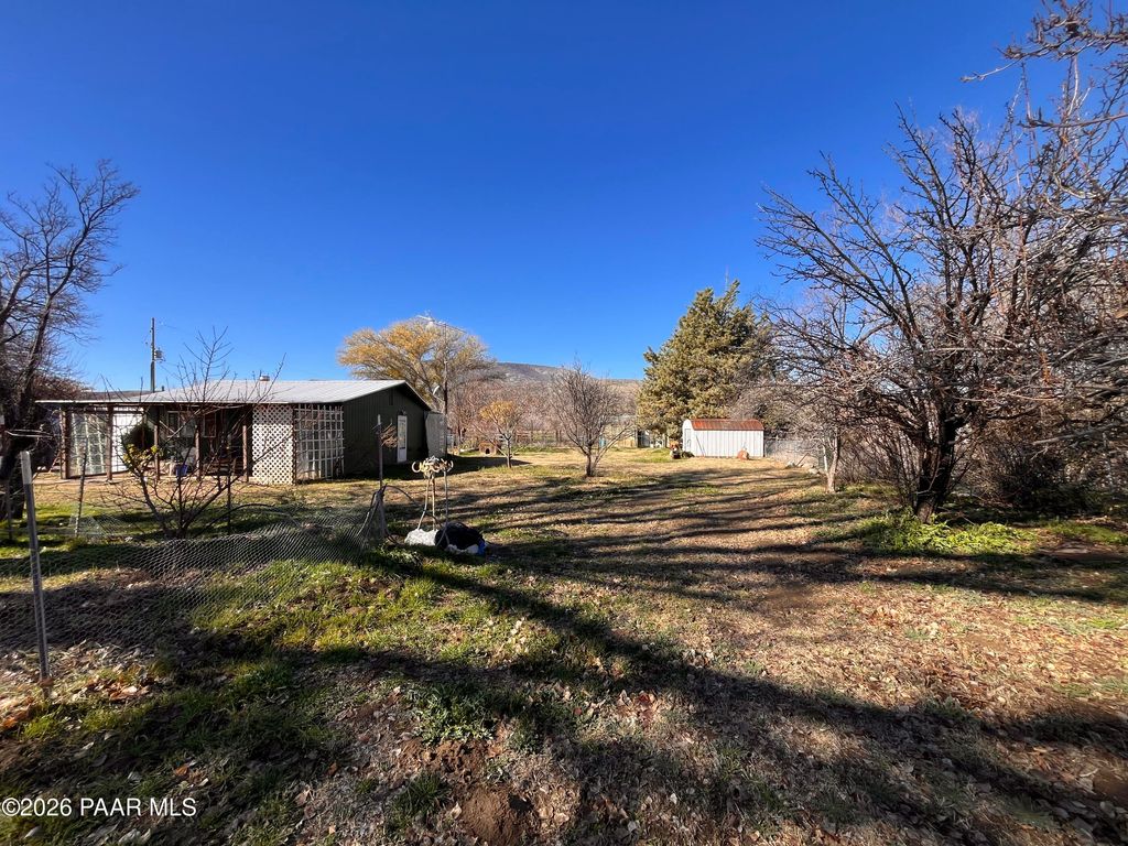 Photo of 3140 S Iron Springs Road, Skull Valley, AZ 86338 (MLS # 1078654)
