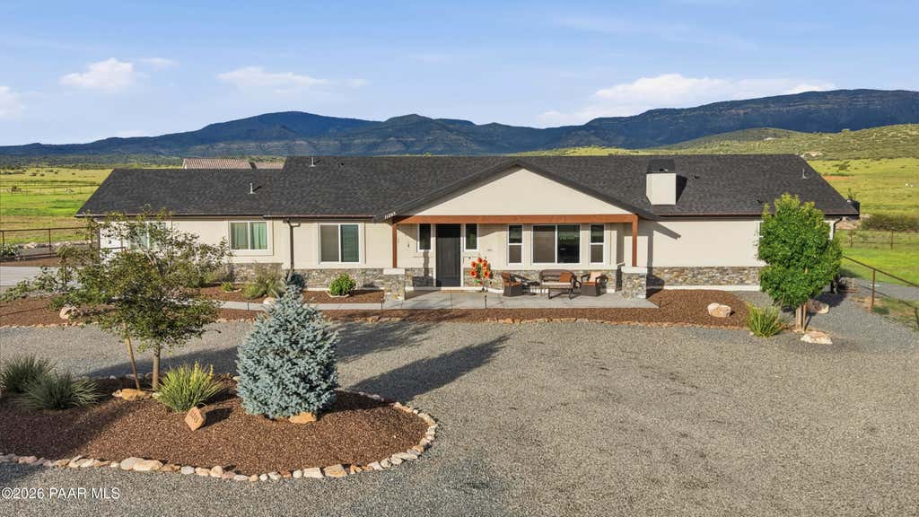 Photo of 11205 N Trophy Ridge Lane, Prescott Valley, AZ 86315 (MLS # 1084432)