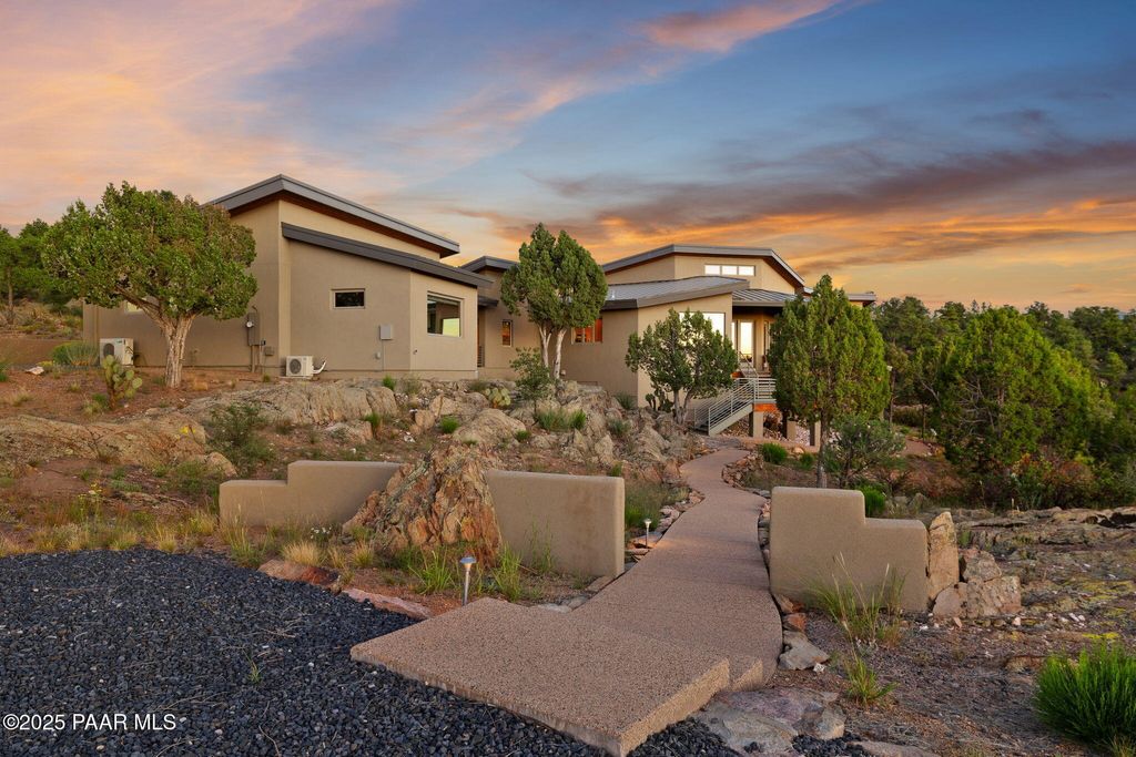 Photo of 6575 W Leaning Bear Trail, Prescott, AZ 86305 (MLS # 1077526)