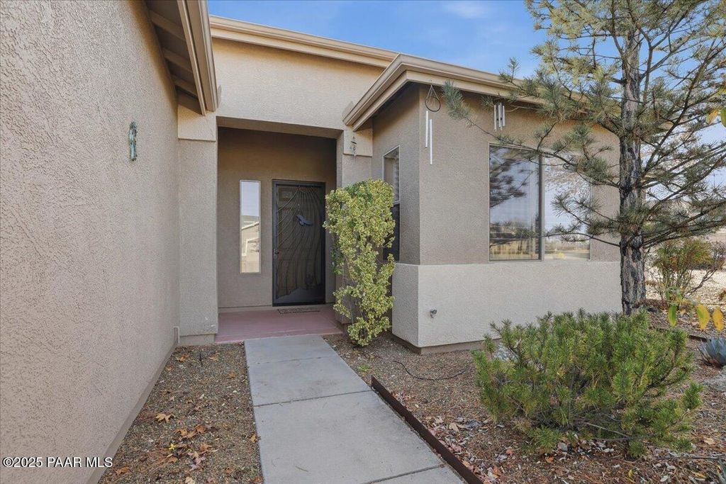 Photo of 6529 E Brighton Drive, Prescott Valley, AZ 86314 (MLS # 1078468)