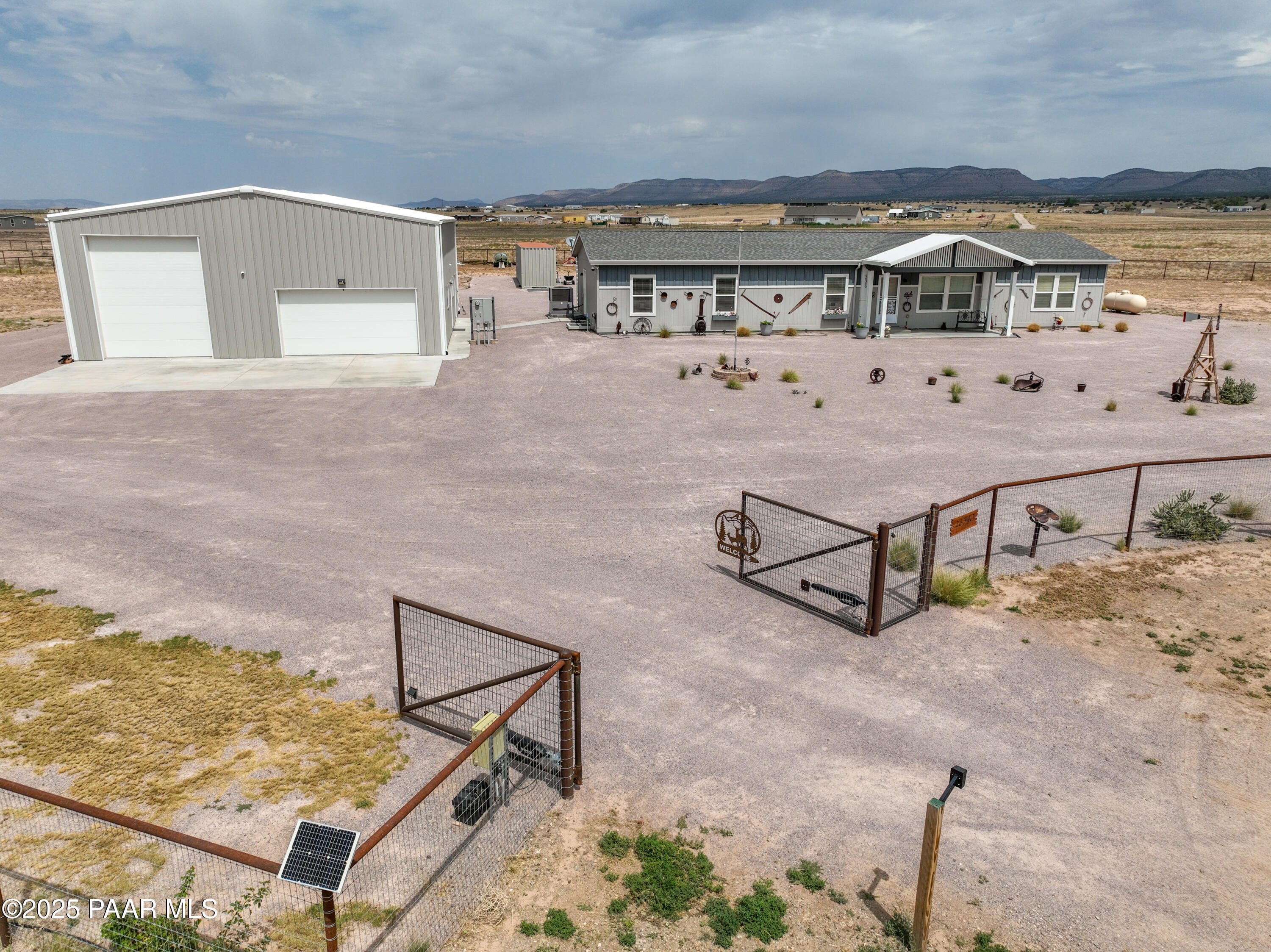 26340 N Vineyard Lane