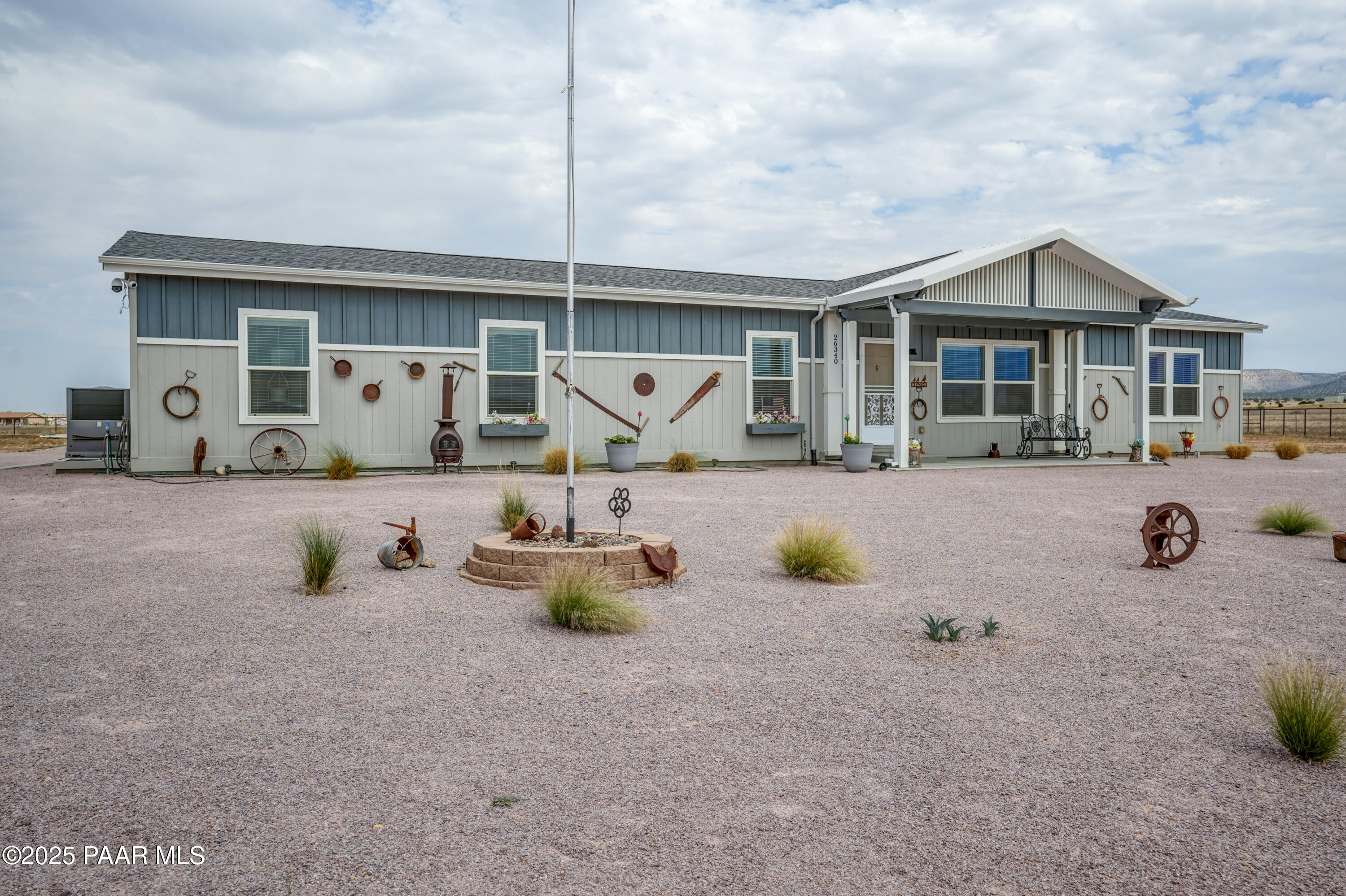 26340 N Vineyard Lane