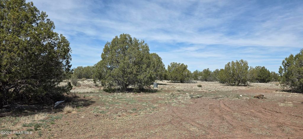 Photo of 3042 W Jessie Way, Williams, AZ 86046 (MLS # 1080878)