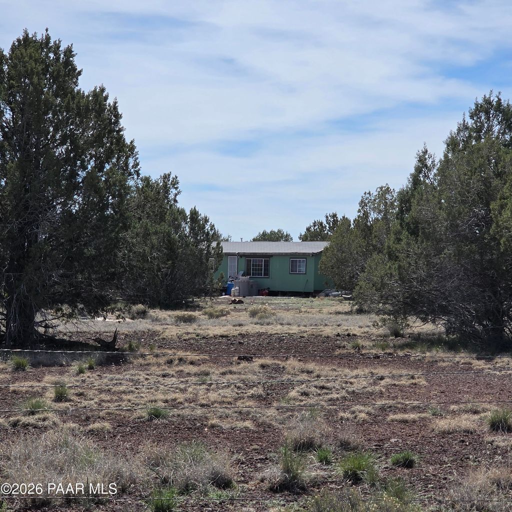 Photo of 3042 W Jessie Way, Williams, AZ 86046 (MLS # 1080878)