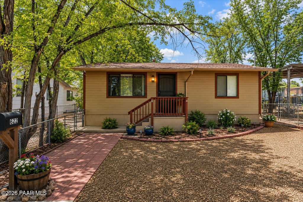 Photo of 622 Ruth Street, Prescott, AZ 86301 (MLS # 1084380)