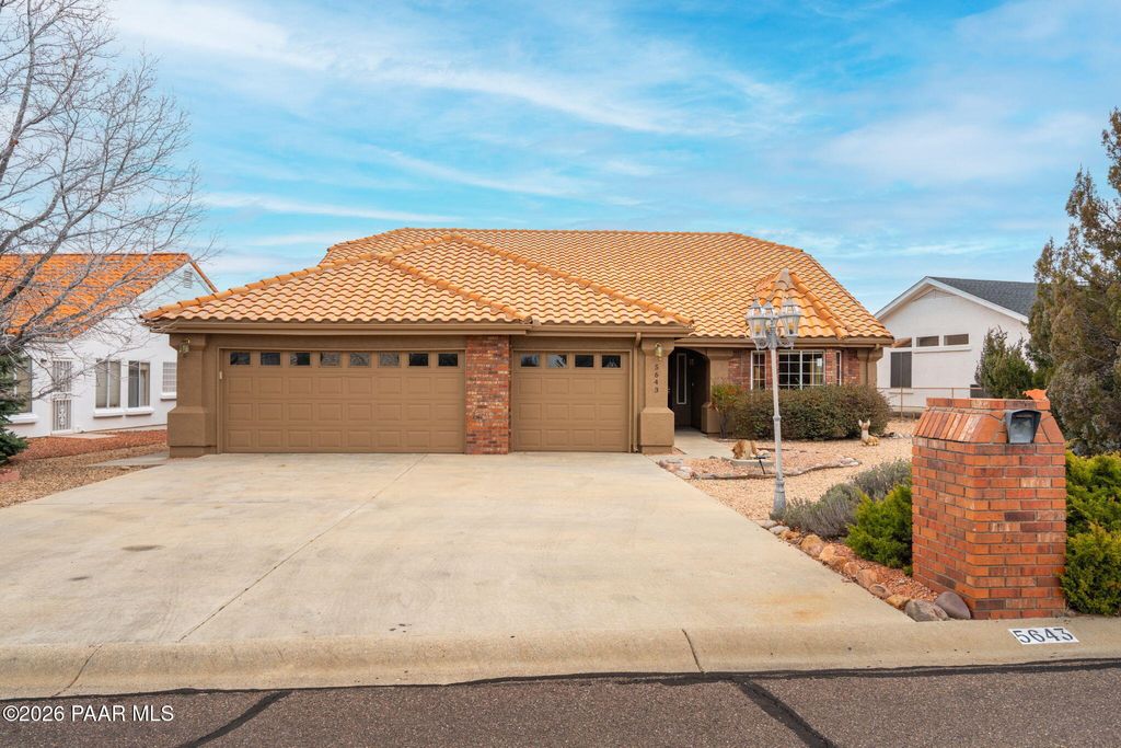 Photo of 5643 N Hole In One Drive, Prescott, AZ 86301 (MLS # 1079698)
