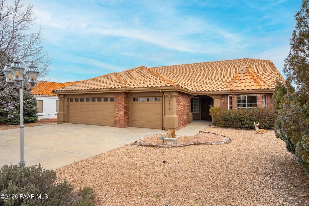 Photo of 5643 N Hole In One Drive, Prescott, AZ 86301 (MLS # 1079698)
