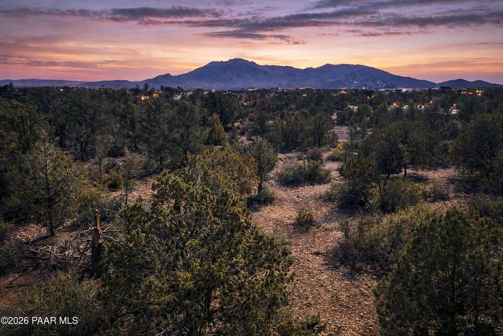 Photo of 12195 N Williamson Valley Road, Prescott, AZ 86305 (MLS # 1080143)