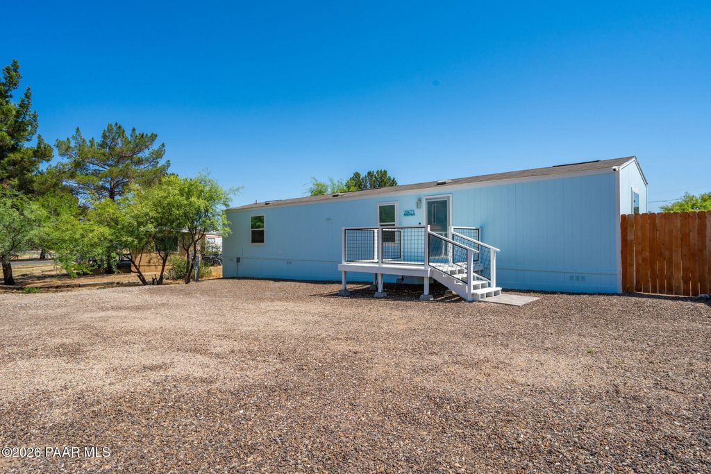 Photo of 20671 E Mingus Drive, Mayer, AZ 86333 (MLS # 1082018)