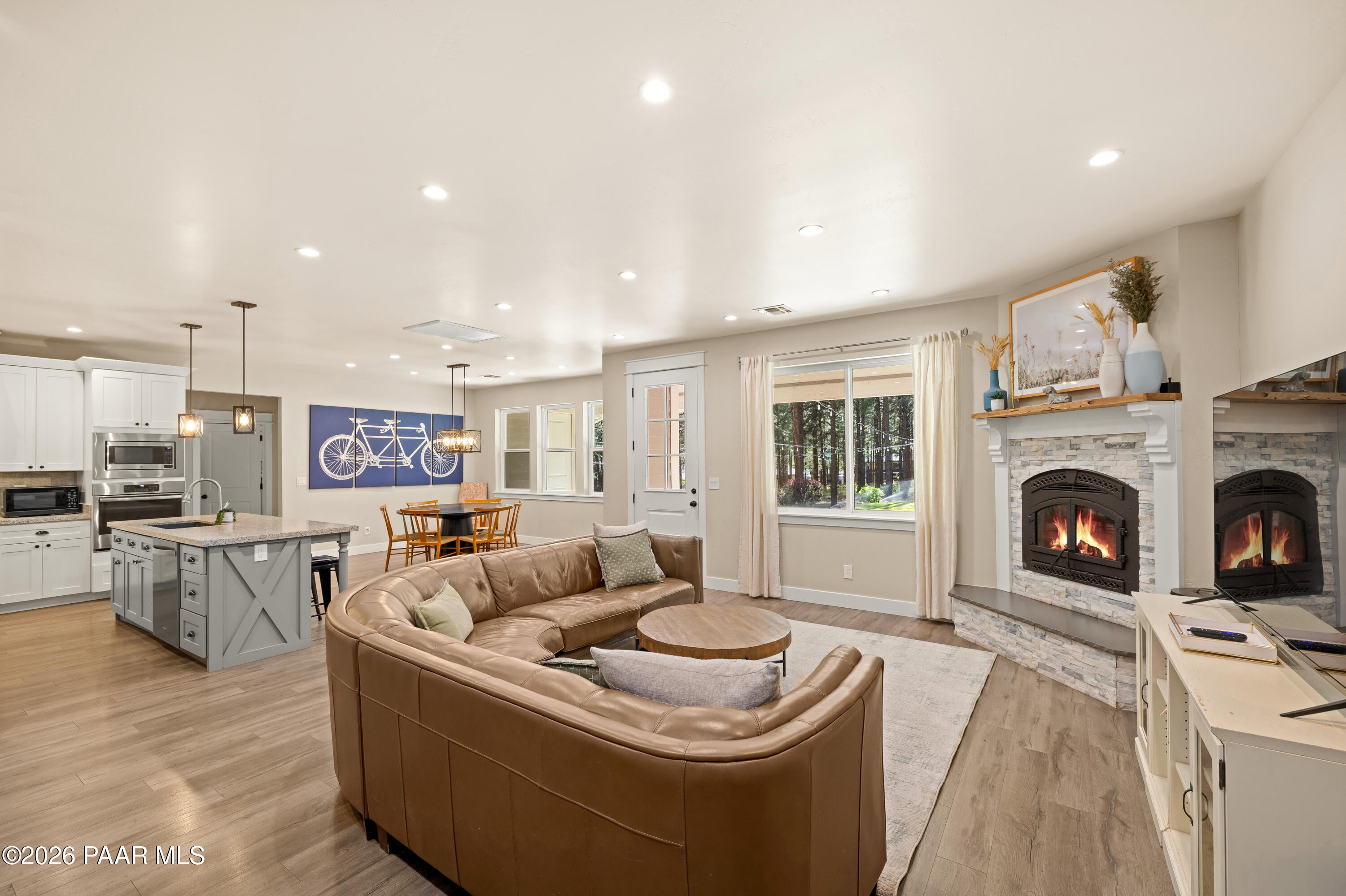 670 Old Munds Highway