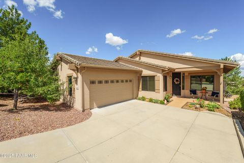 Photo of 968 Louie Street, Prescott, AZ 86301 (MLS # 1077612)