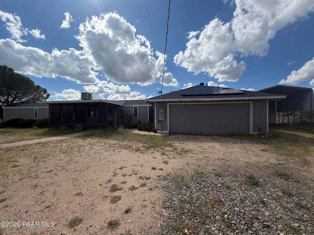 Photo of 9180 S Donald Trail, Wilhoit, AZ 86332 (MLS # 1085563)