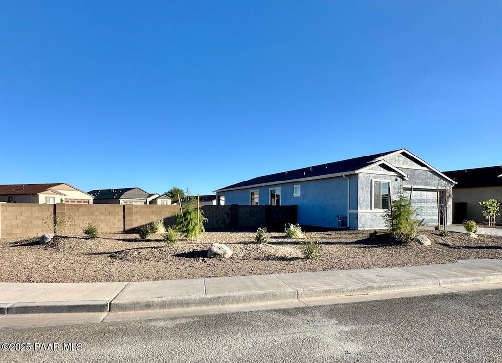 Photo of 7701 E Fieldstone Drive, Prescott Valley, AZ 86315 (MLS # 1077702)