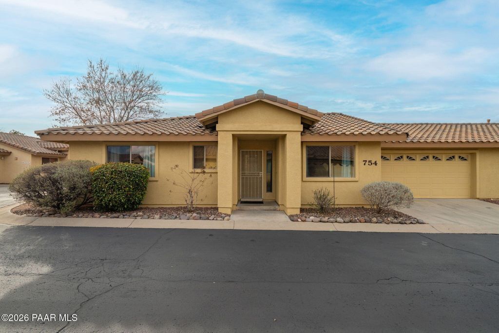 Photo of 754 Skyview Lane, Cottonwood, AZ 86326 (MLS # 1079566)