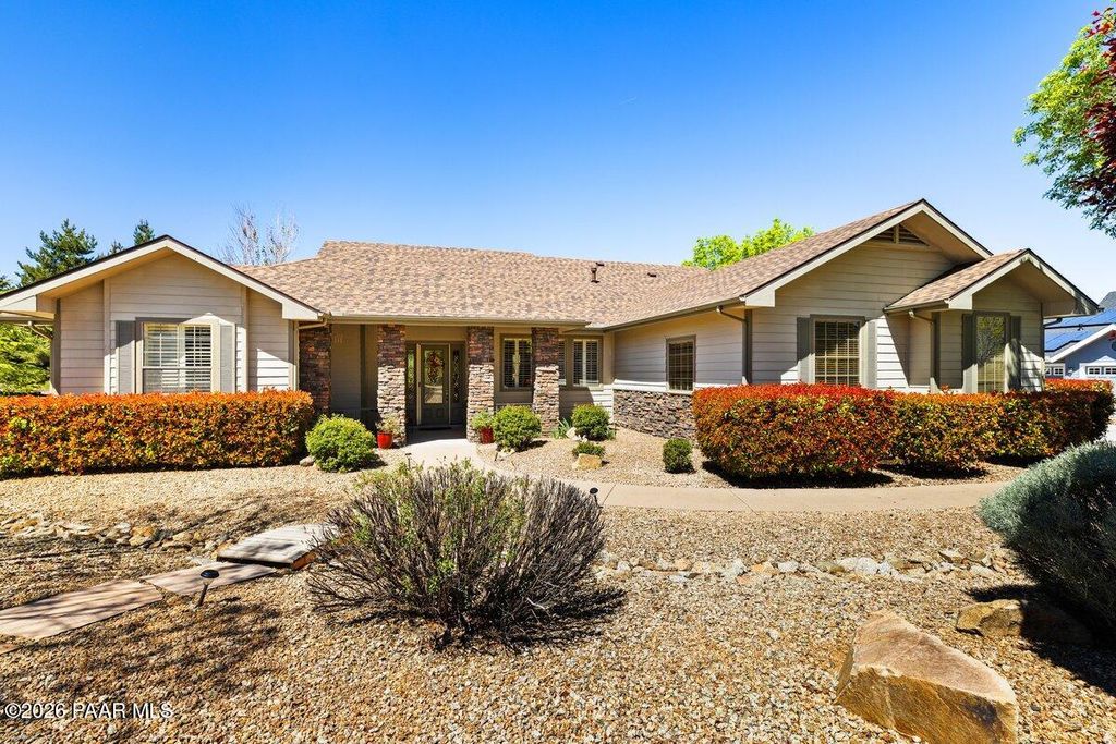 Photo of 1592 Gettysvue Way, Prescott, AZ 86301 (MLS # 1081028)