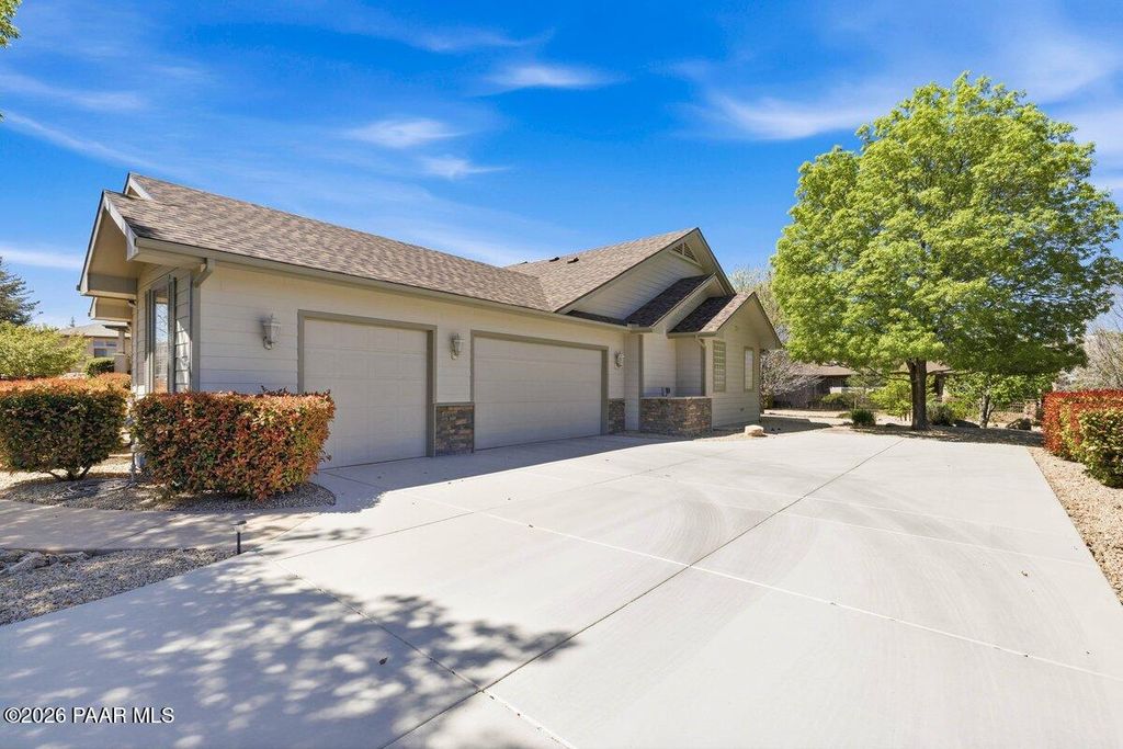 Photo of 1592 Gettysvue Way, Prescott, AZ 86301 (MLS # 1081028)