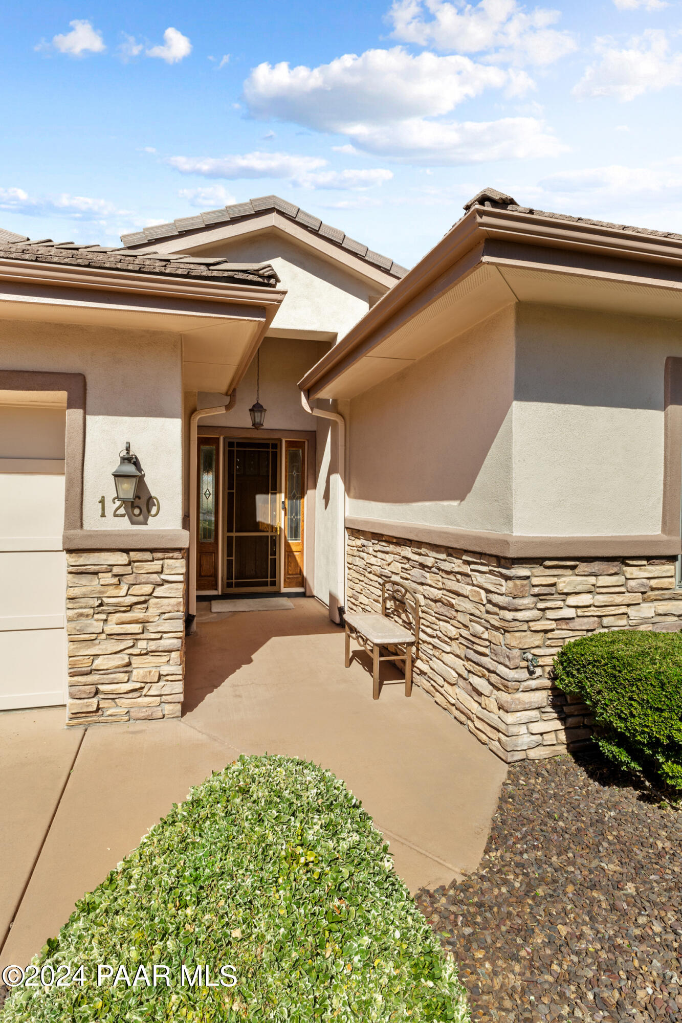 1260 Pebble Springs