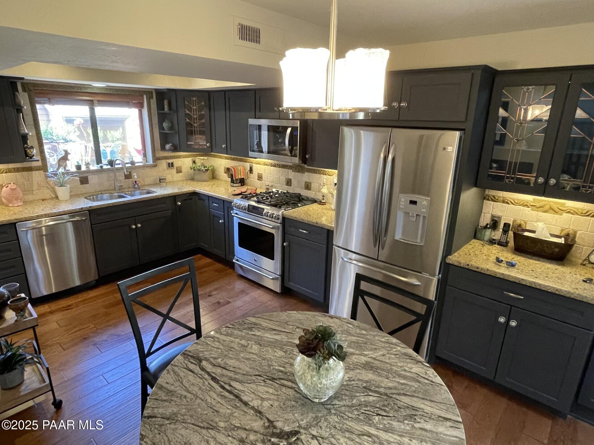 229 Creekside Circle 15b