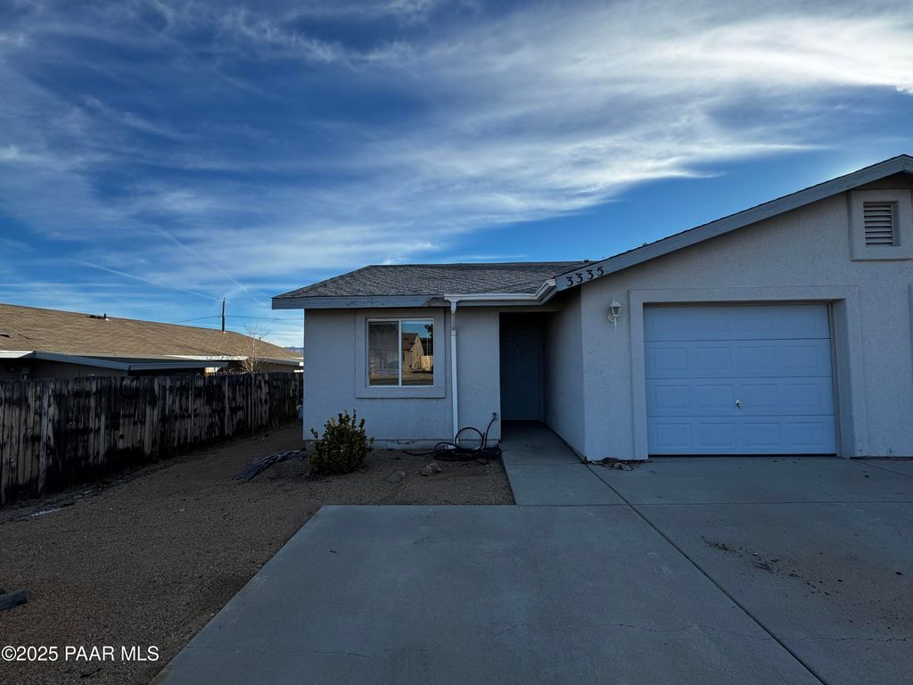 Photo of 3335 N Yavapai Court #A, Prescott Valley, AZ 86314 (MLS # 1078391)