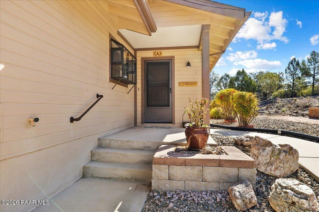 Photo of 1341 N Blue Star Road, Chino Valley, AZ 86323 (MLS # 1080286)