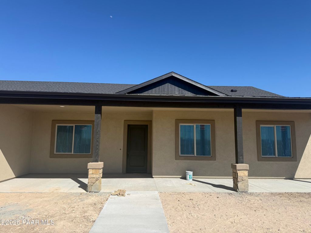 Photo of 7897 N Mc Worter Place, Prescott Valley, AZ 86315 (MLS # 1080684)
