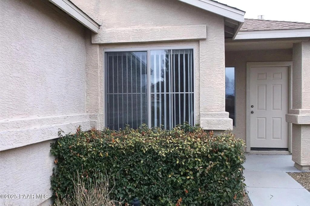 Photo of 7559 N Summit Pass, Prescott Valley, AZ 86315 (MLS # 1078199)