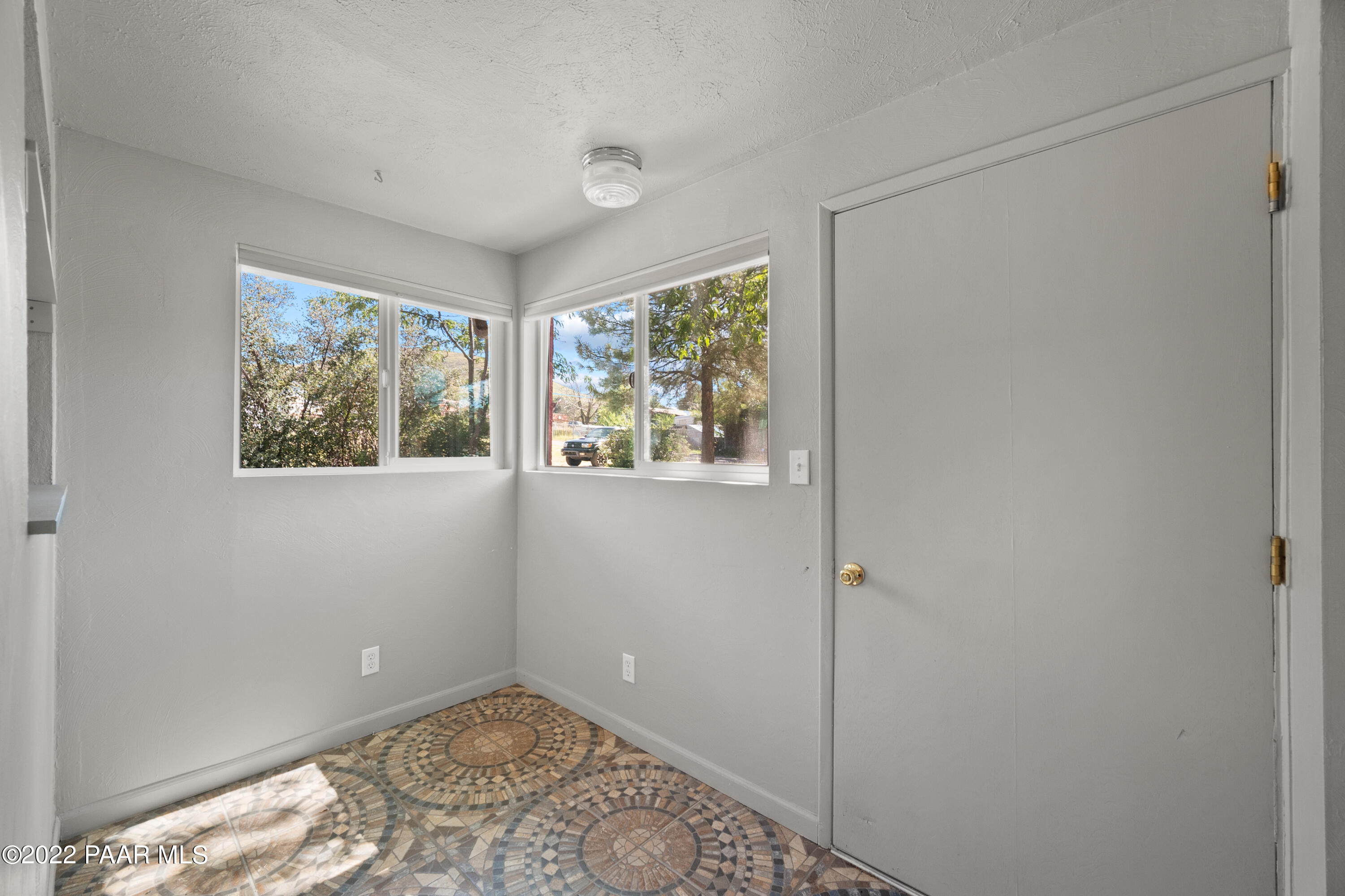 16610 W Walnut Drive