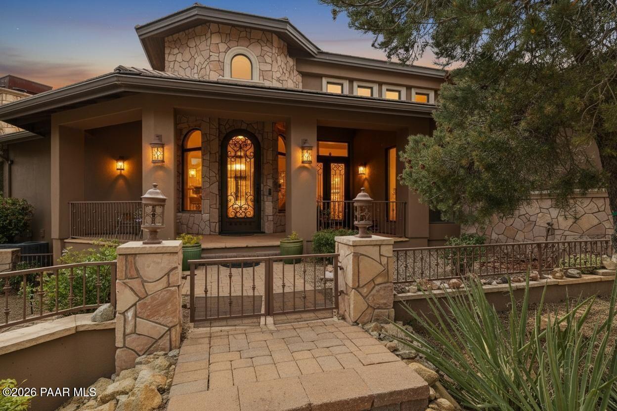 4680 W Distant View Trail