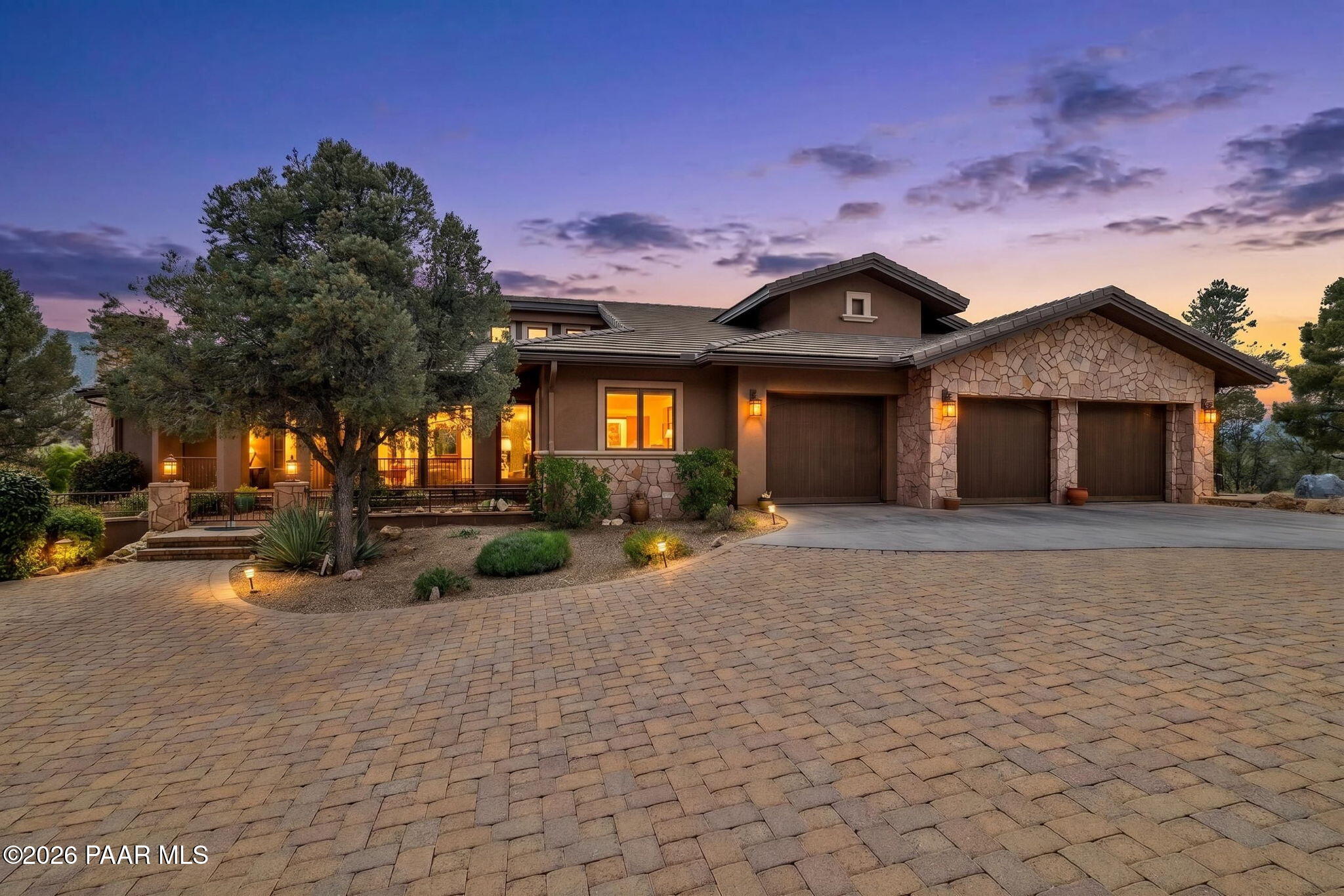 4680 W Distant View Trail
