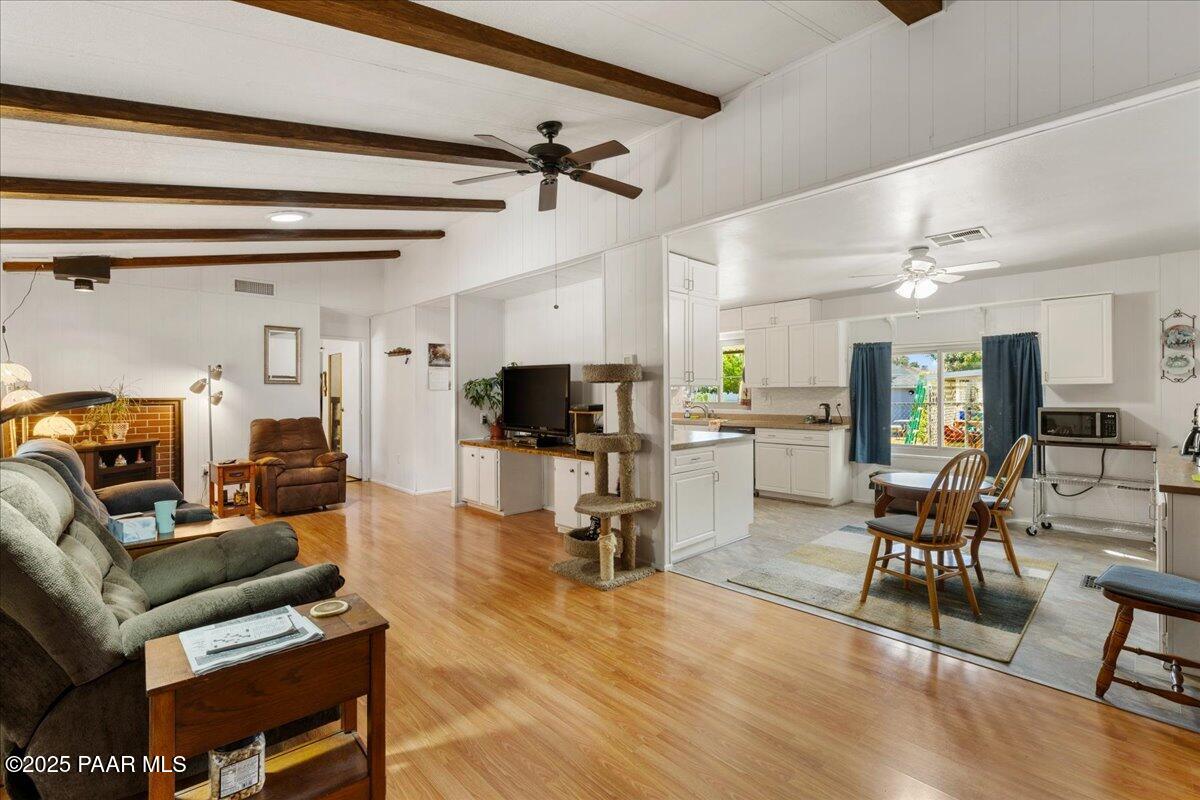 4661 N Carla Vista Drive