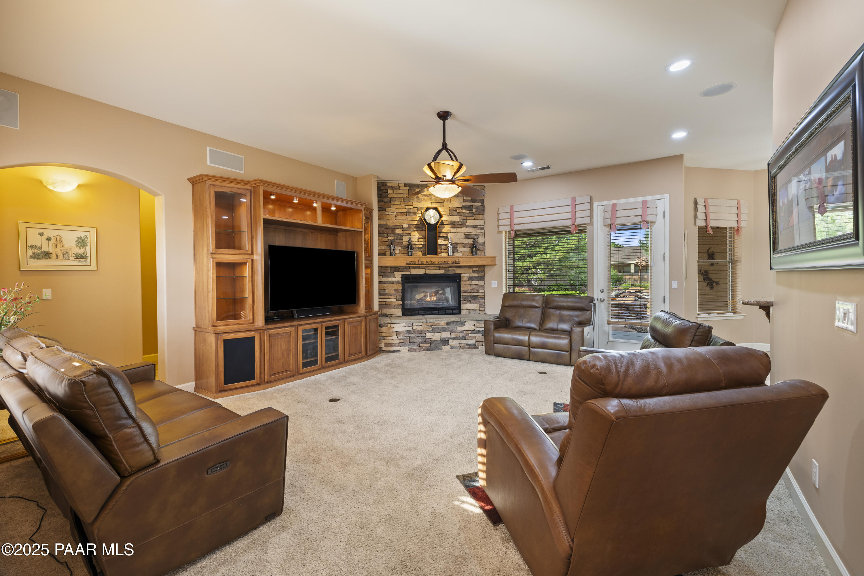 7835 Smoke House Lane
