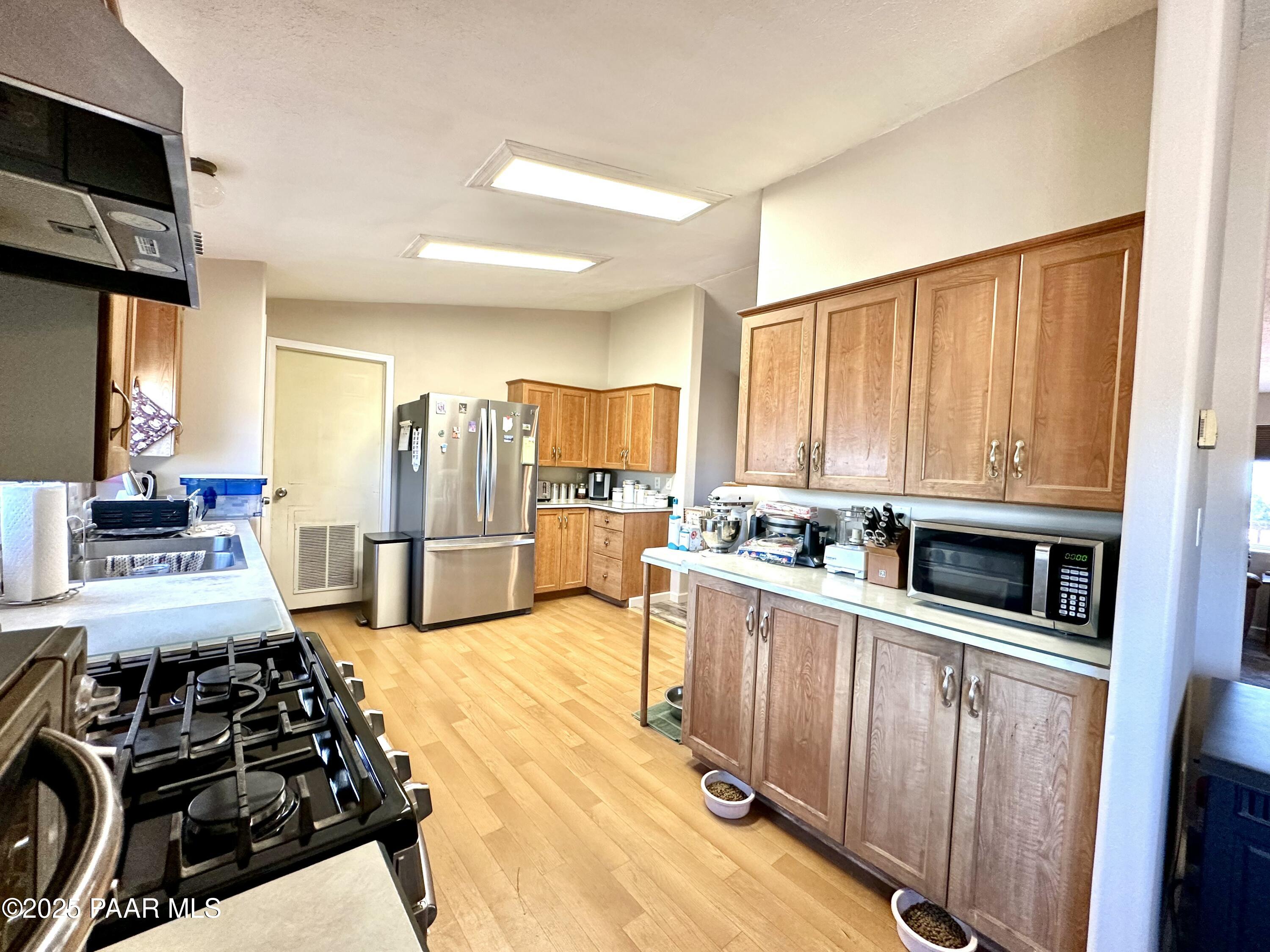 38236 W Howling Coyote Road