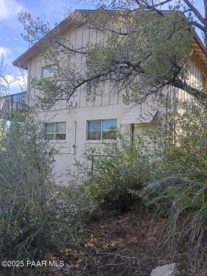 550 Eastwood Place