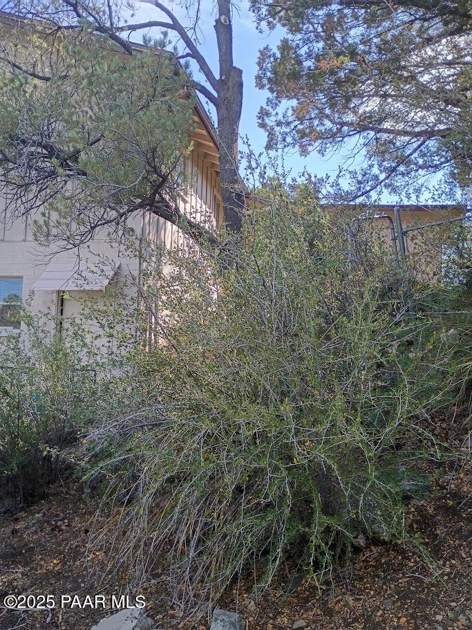 550 Eastwood Place