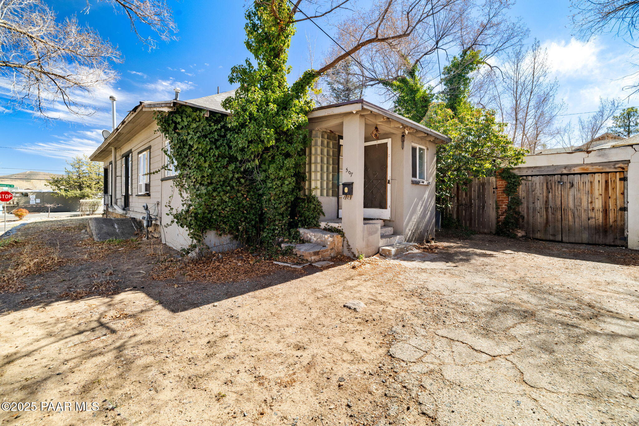 204 S Summit Avenue
