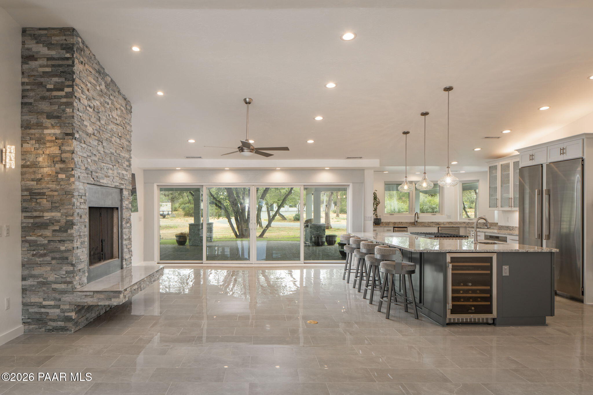 8510 N Valley Oak Drive