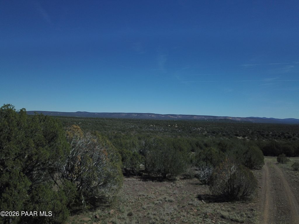 Photo of 4529 W Eagle Wings Drive, Williams, AZ 86046 (MLS # 1080775)