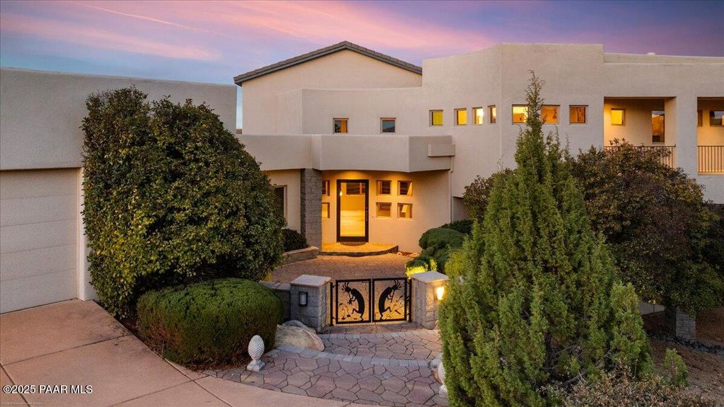 Photo of 14031 N Signal Hill Road, Prescott, AZ 86305 (MLS # 1078158)