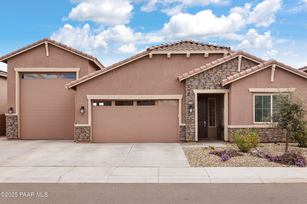 Photo of 24757 N 175th Drive, Surprise, AZ 85387 (MLS # 1081993)