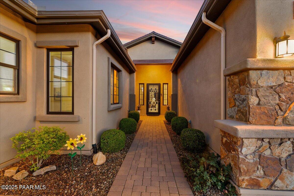4746 Sharp Shooter Way