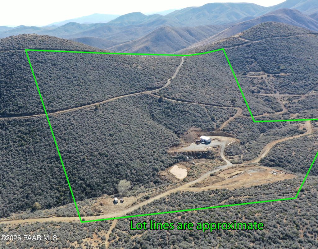 Photo of 000 Miners Pick Lot 20, Mayer, AZ 86333 (MLS # 1079880)